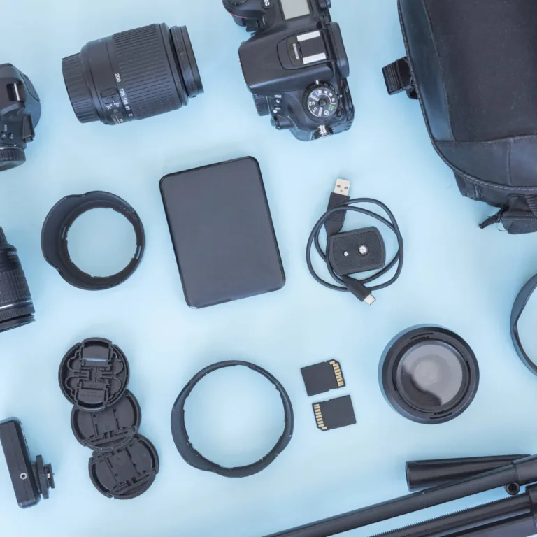 8 Accessoires Essentiels pour les Photographes en 2026