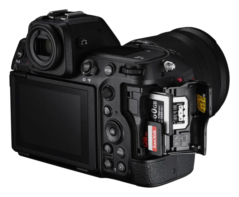 Nikon Z8 emplacement des cartes memoire Nikon Z8