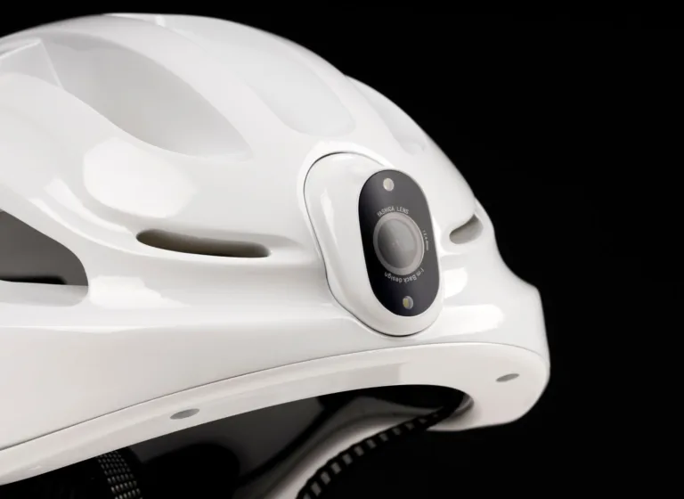 Yashica et I’m Back s’associent pour un casque de vélo équipé d’une caméra
